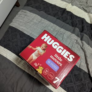 New Huggies Size 7 Box